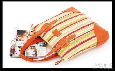 日用百貨超級大雜燴 化妝品、鞋、電子產品應有盡有，價格可議